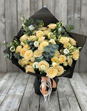 Букет цветов из:  Розы и Лизиантусы в Суворове