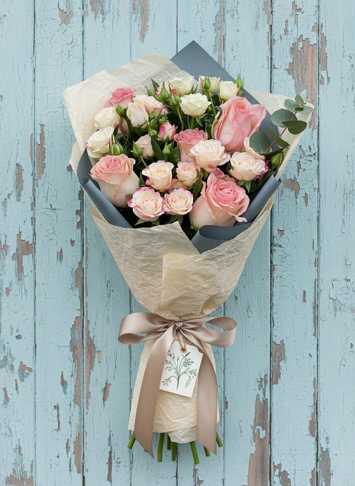 Букет цветов из: Розы в Суворове