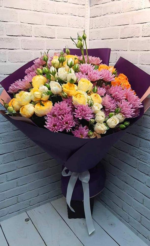 Букет цветов из: Хризантемы и Розы в Суворове