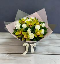 Букет цветов из:  Орхидеи и Розы в Суворове