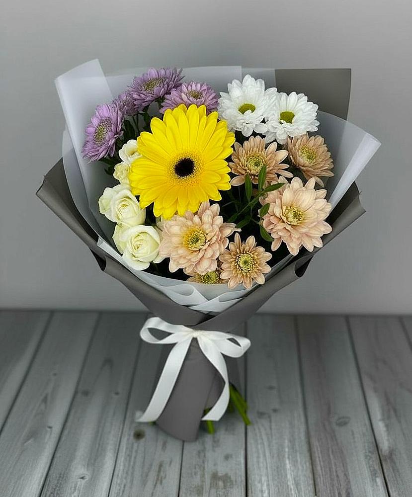 Букет цветов из: Розы, Герберы и Хризантемы в Суворове