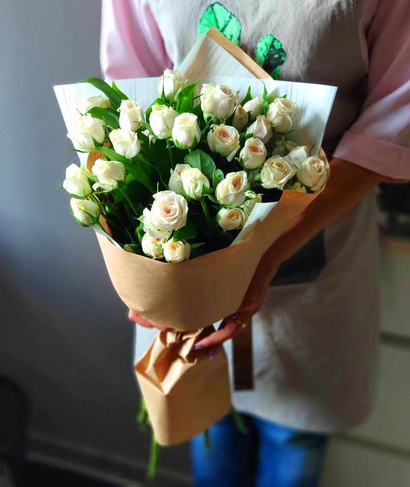 Букет цветов из: Розы в Суворове