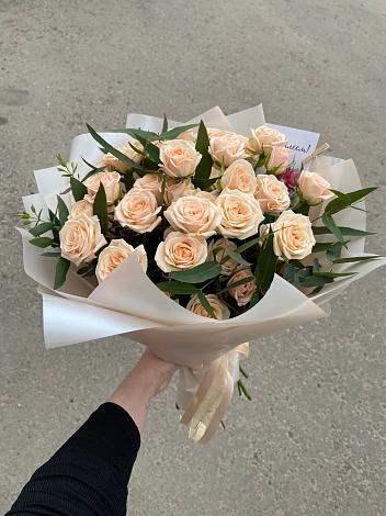 Букет Кремовые розы Латте в Суворове