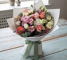 Букет цветов из:  Розы, Лизиантусы и Гвоздики #REPLACE_PRED# Суворове