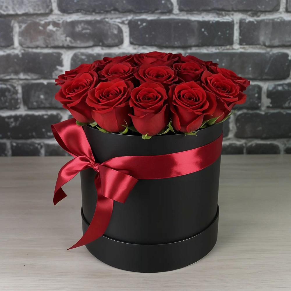 Цветочная композиция из Розы в шляпной коробке в Суворове