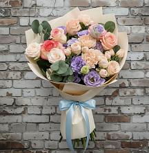 Букет цветов из:  Розы, Лизиантусы и Гвоздики #REPLACE_PRED# Суворове